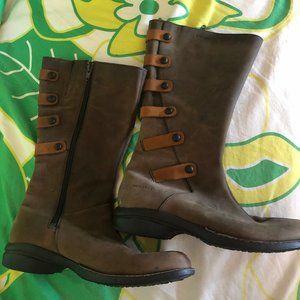 New! Merrell Captiva Launch boots  size 8.5